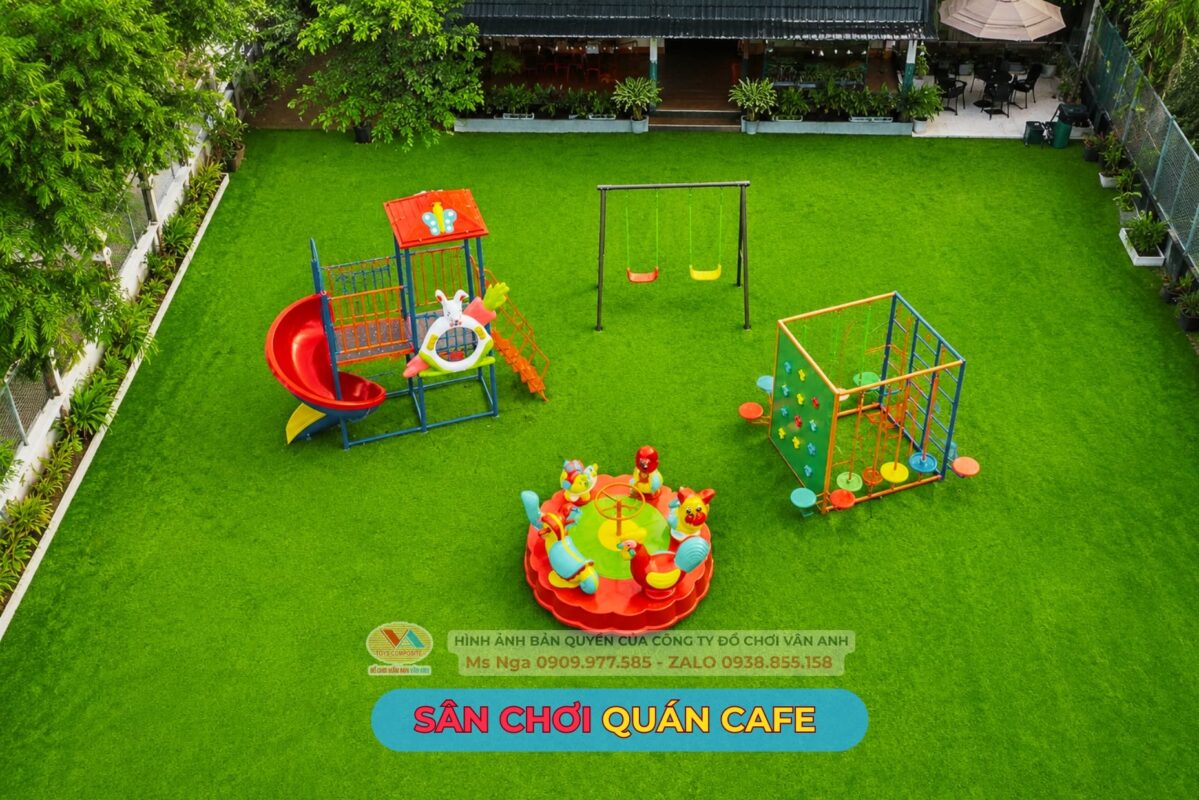 Thiết kế sân chơi quán cafe ngoài trời đẹp và an toàn.